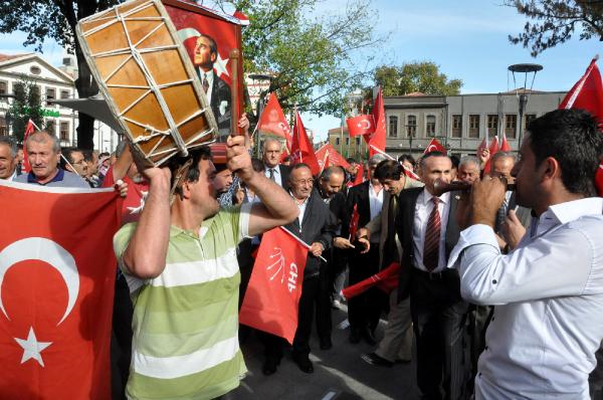 Trabzon\'da CHP\'den Cumhuriyet Bayramı Kutlaması
