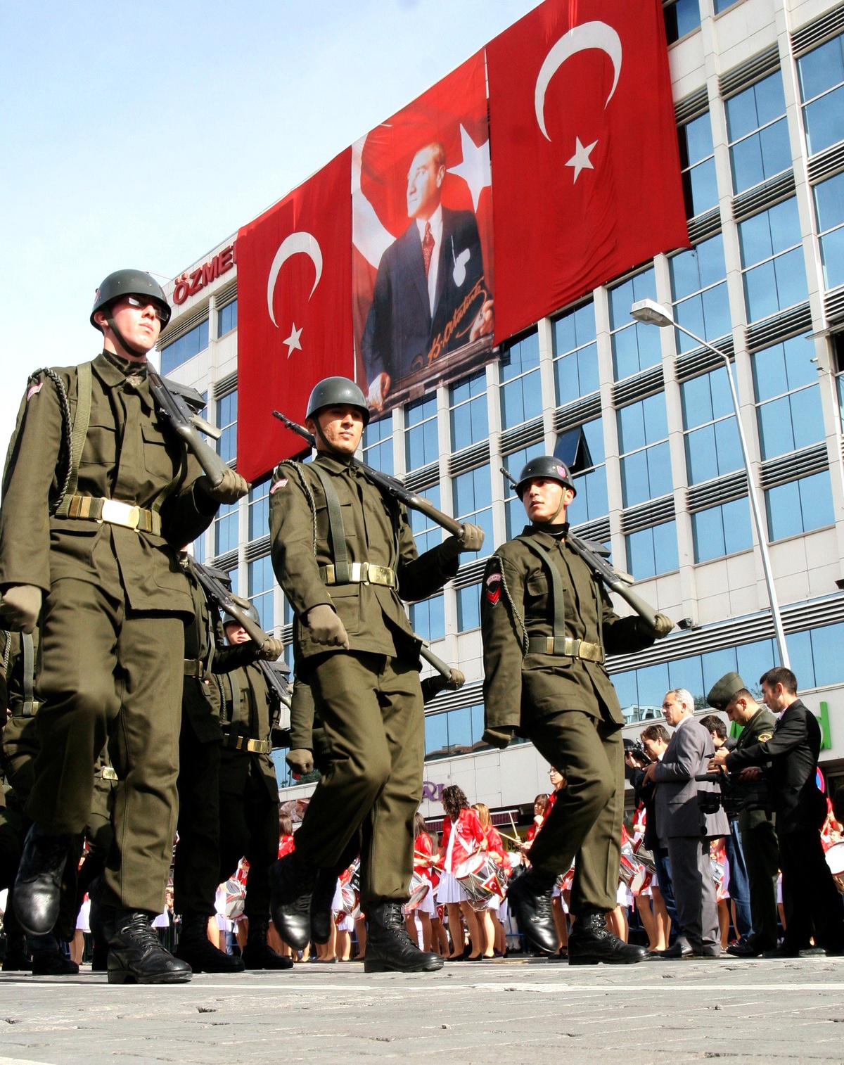 Uşak\'ta Cumhuriyet Bayramı Kutlamaları