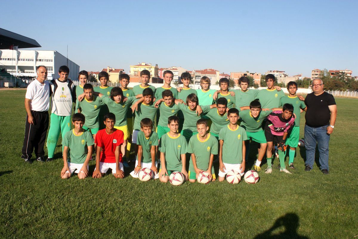 Uzunköprü Spor 2012-2013 Sezonunda Hedefini Zirve Olarak Belirledi