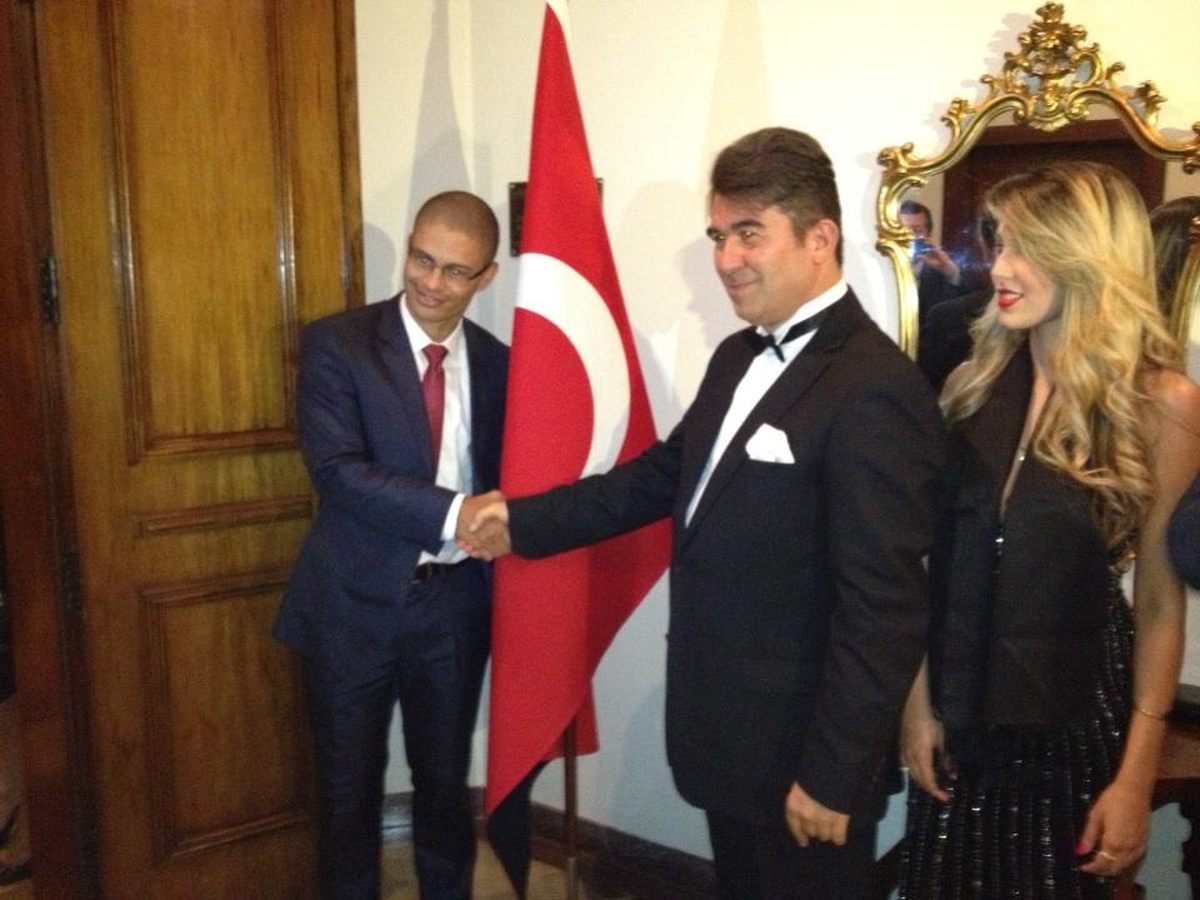Alex de Souza, Cumhuriyet Resepsiyonuna Katıldı