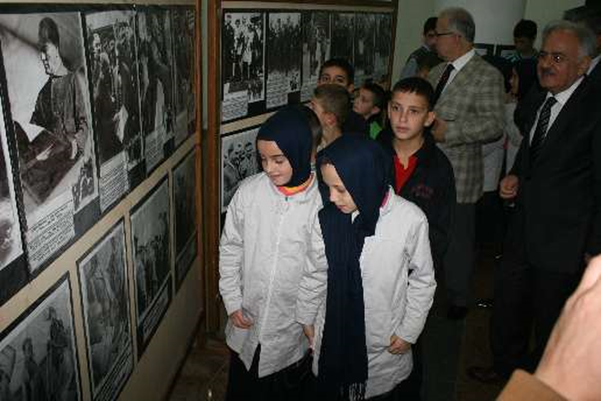 "Atatürk ve Cumhuriyet" Fotoğraf Sergisi