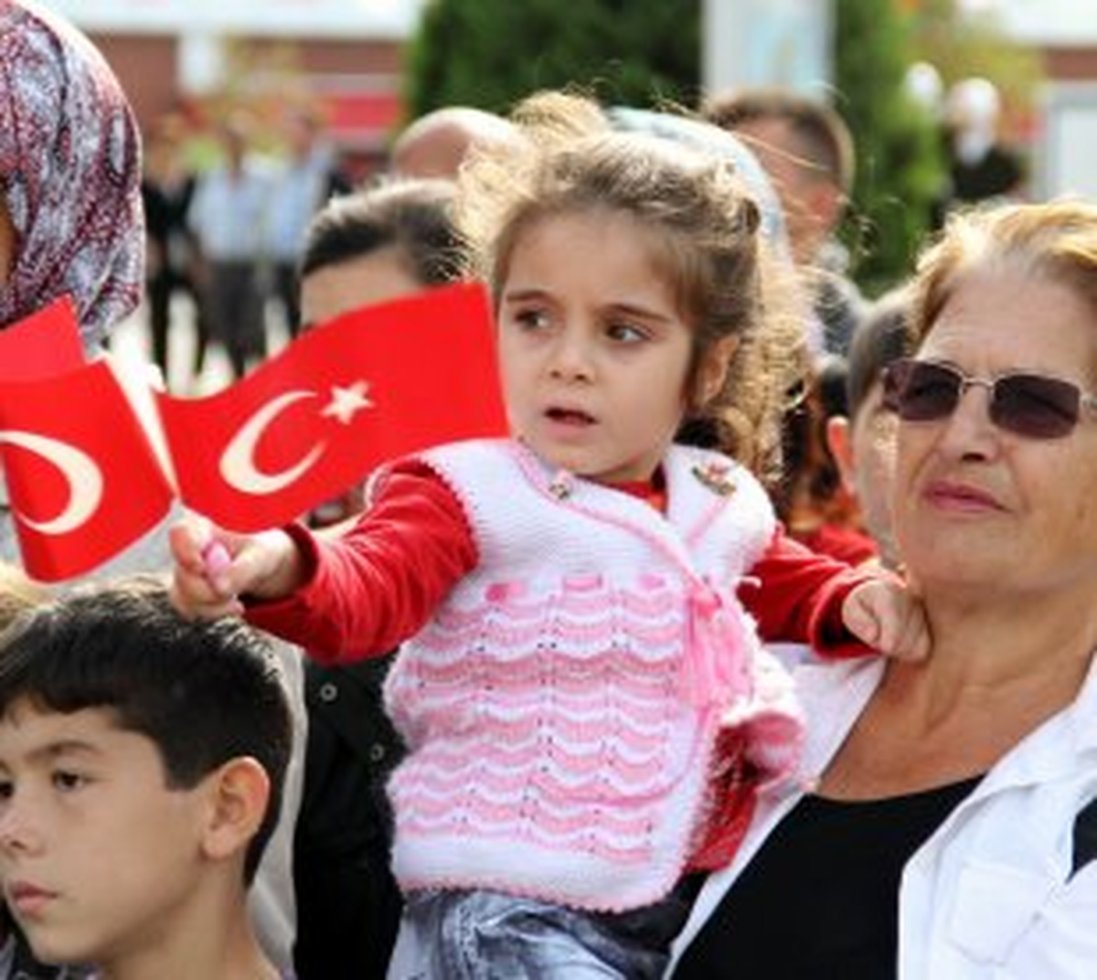 Esenler\'de Cumhuriyet Bayramı Coşkusu Yaşandı
