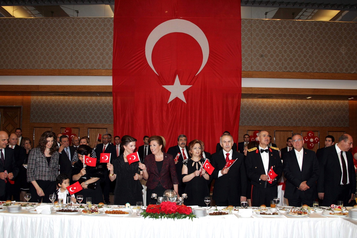 Gaziantep\'te Cumhuriyet Resepsiyonu