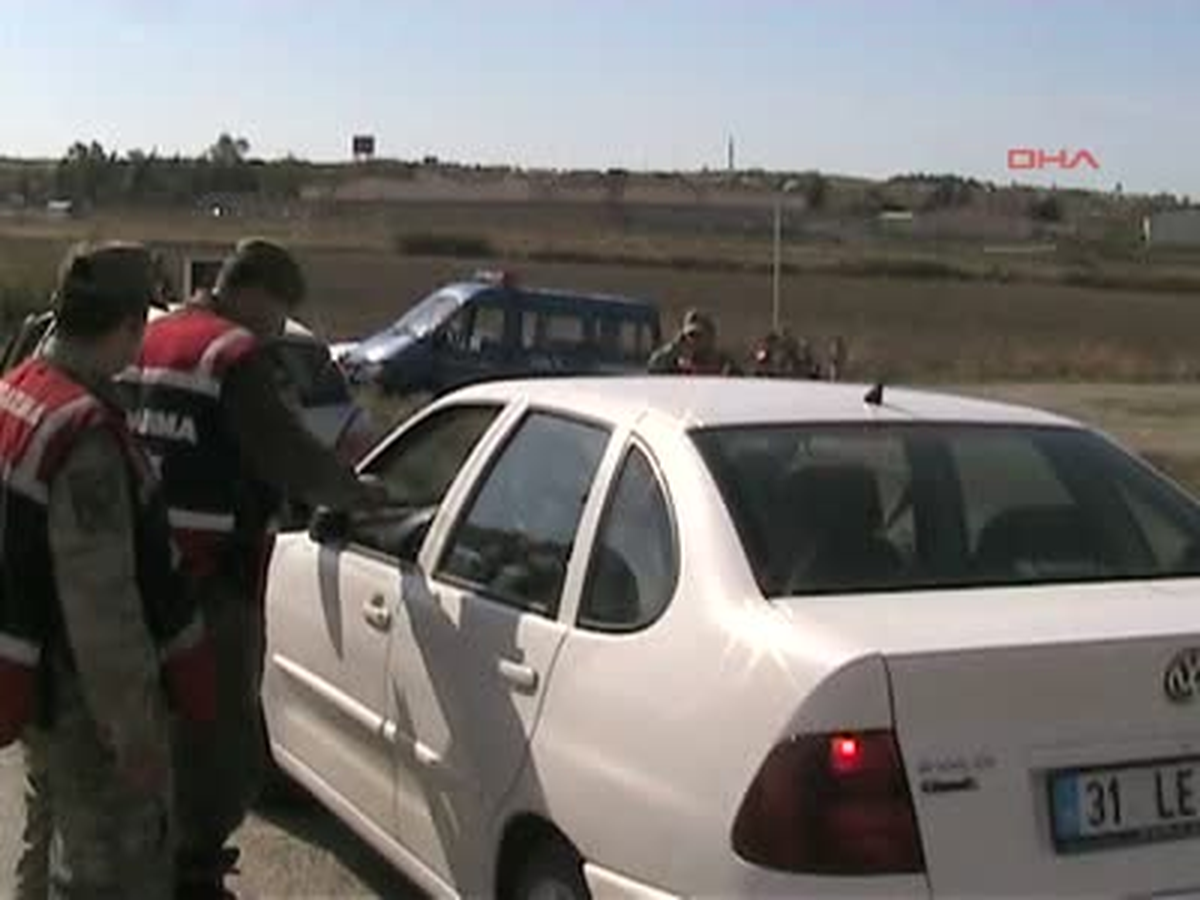 Hatay Cezaevi Önünde Açlık Grevindeki 8 Mahkuma Destek Eylemi