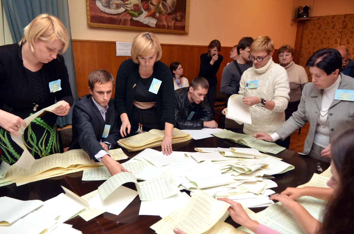 Ukrayna\'da Parlamento Seçimleri