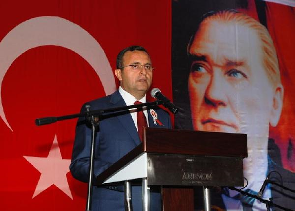 Vali: Denizli, Tüm Türkiye\'ye Bayramın Nasıl Yaşanacağını Gösterdi