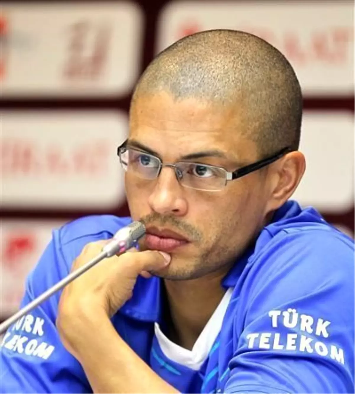 Alex\'in Vedası Ekim\'e Damga Vurdu