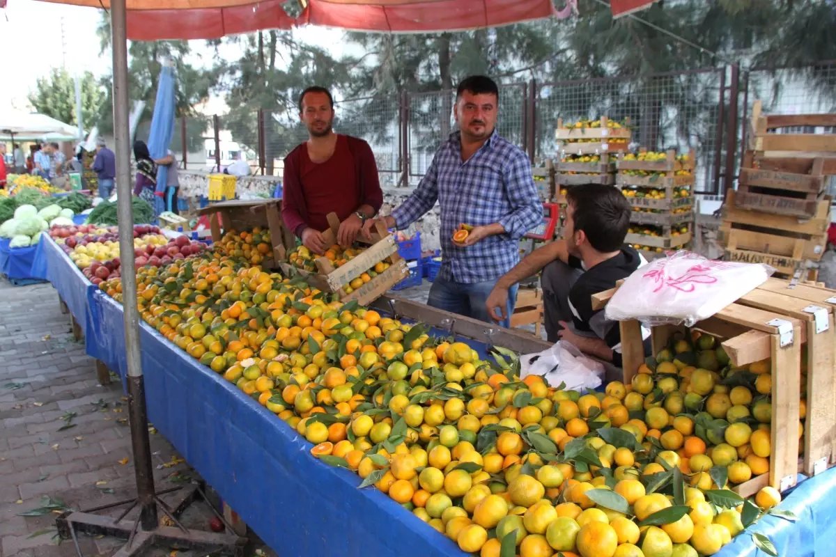 C Vitamini Deposu Mandalina Tezgahlarda