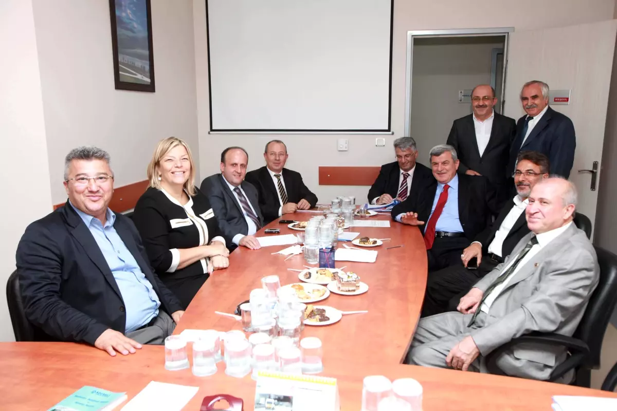 Karaosmanoğlu CHP Grubunu Ziyaret Etti