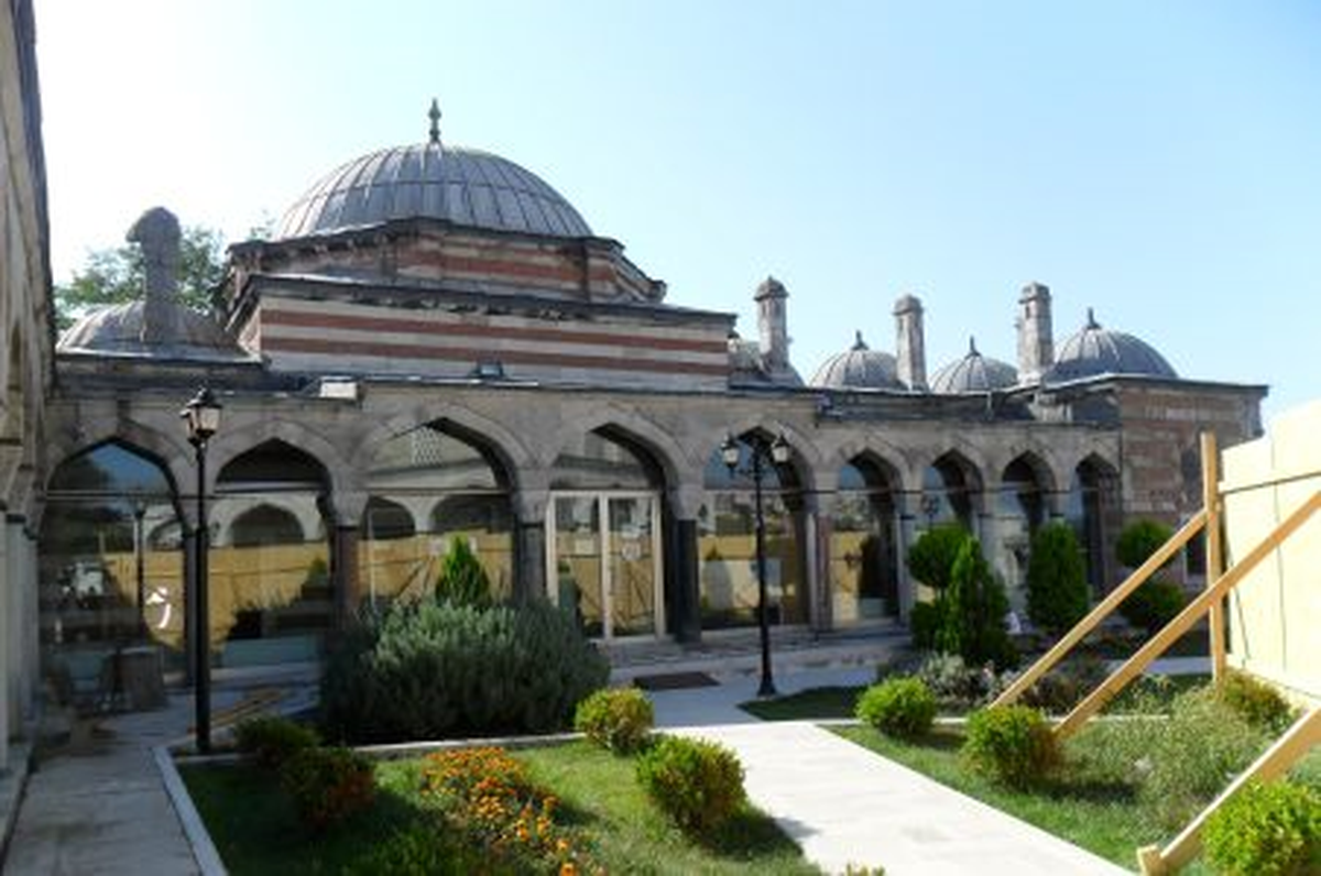 Şemsipaşa Halk Kütüphanesi Yenileniyor