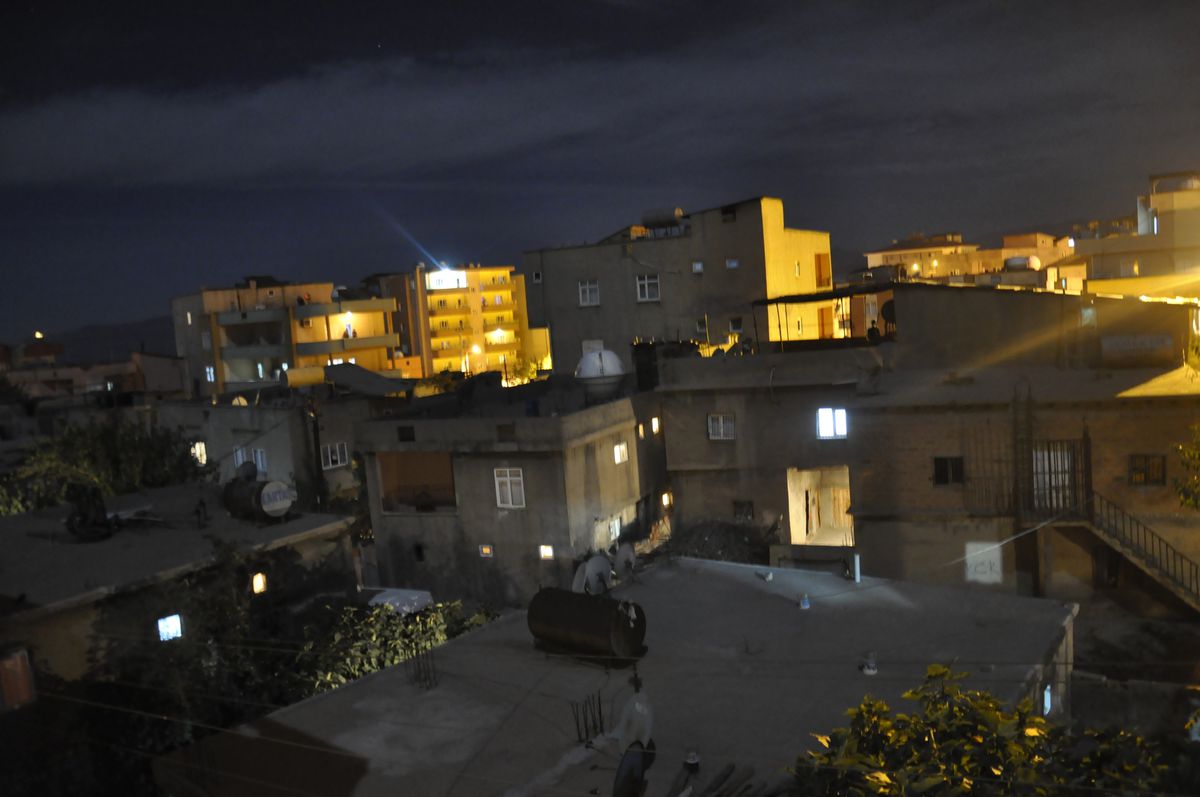 Şırnak\'ta Işık Kapatma Eylemi