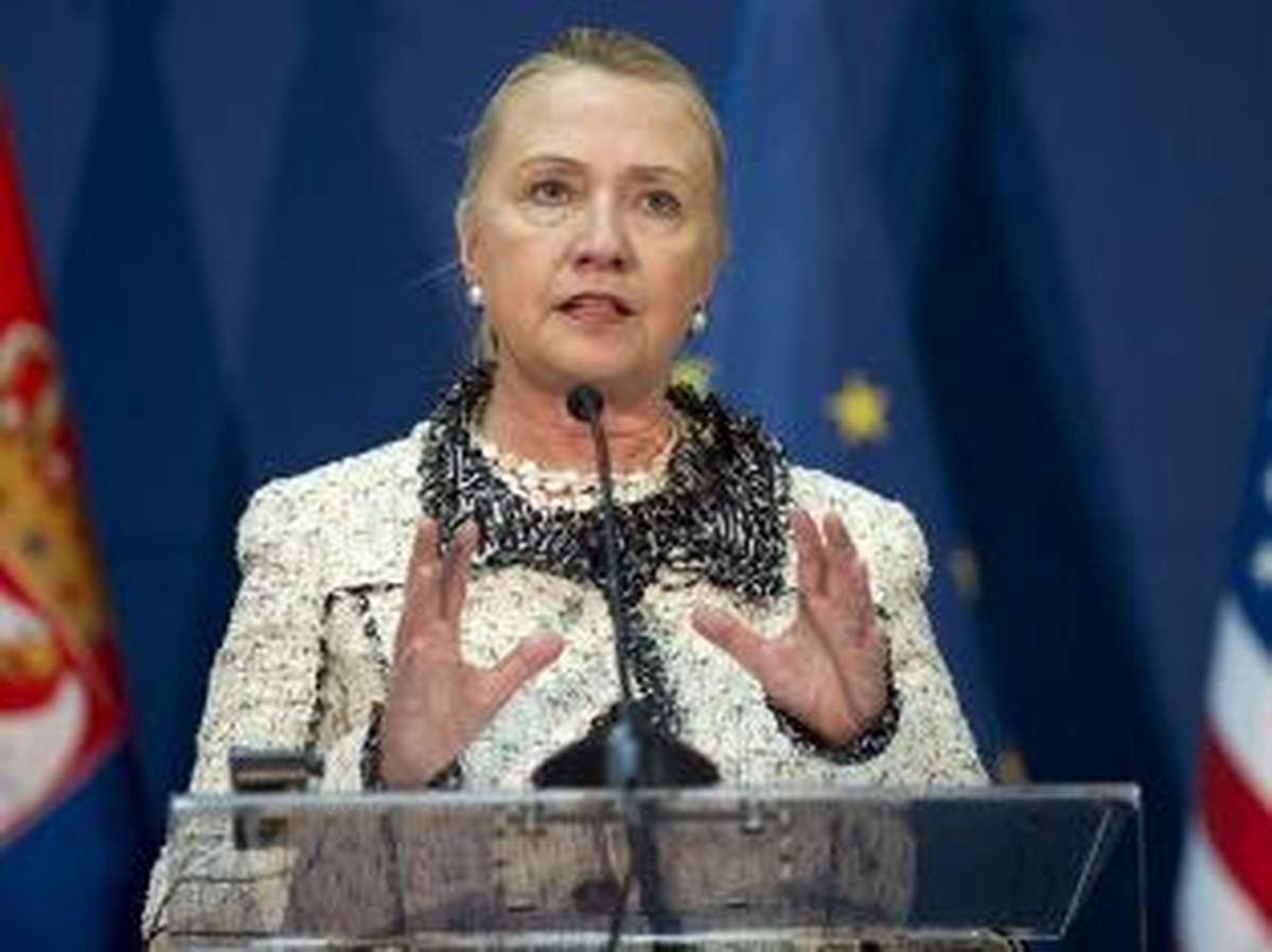 ABD Dışişleri Bakanı Clinton, Arnavutluk\'ta