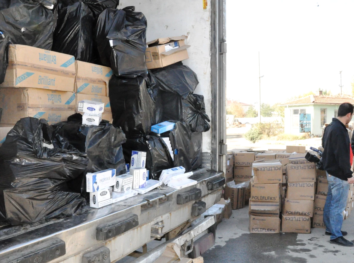 Bolu\'da 480 Bin Paket Kaçak Sigara Ele Geçirildi