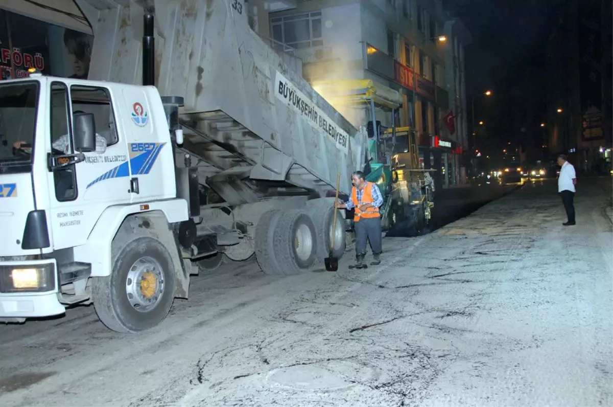 Büyükşehir Gece de Çalışıyor