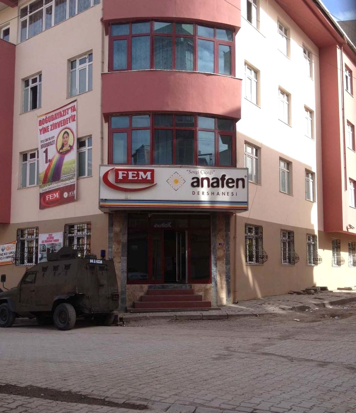 Dershaneye Kaleşnikoflu Saldırı