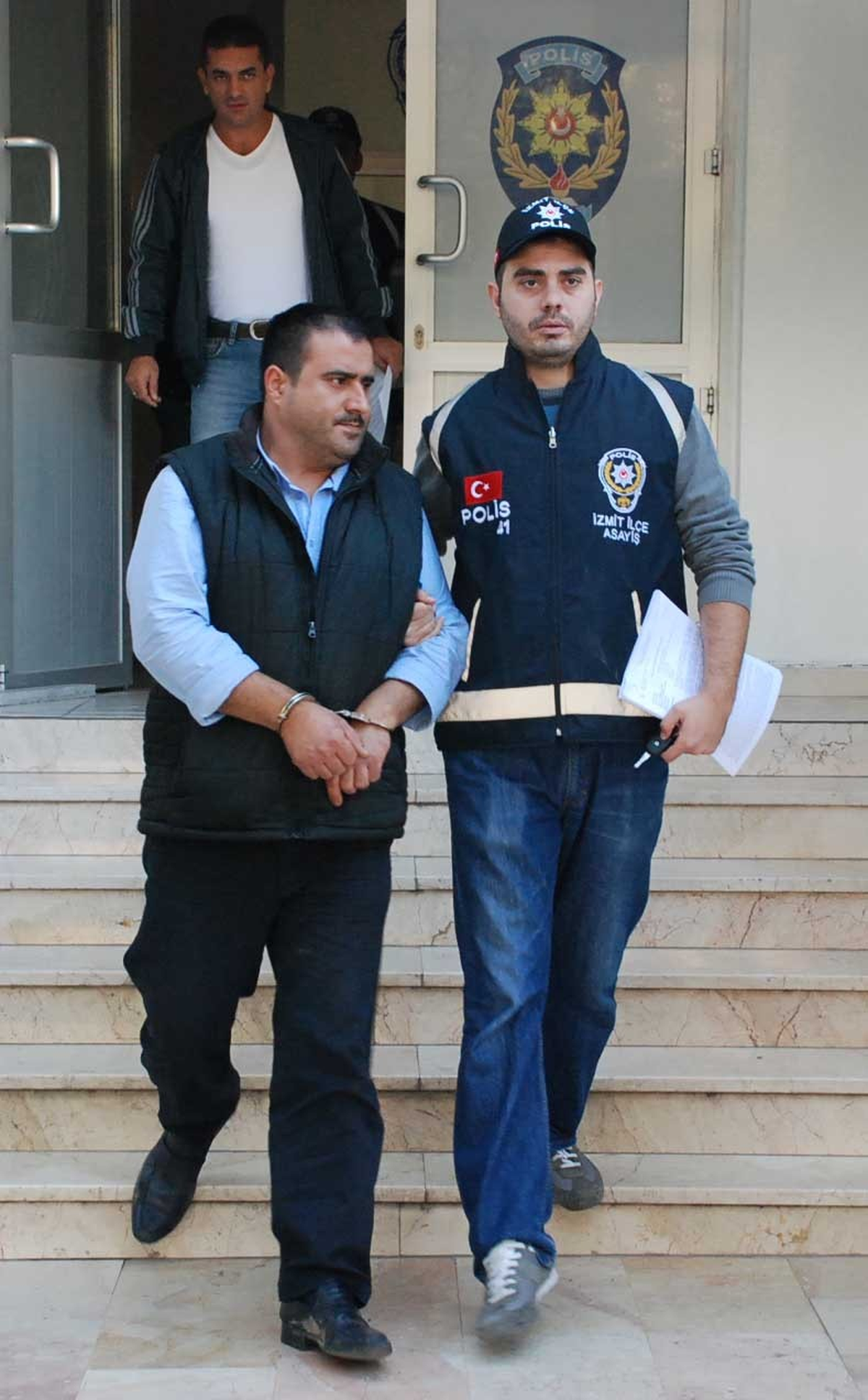 Ehliyetsiz Sürücü Hem Kendisini Hem Eniştesini Yaktı