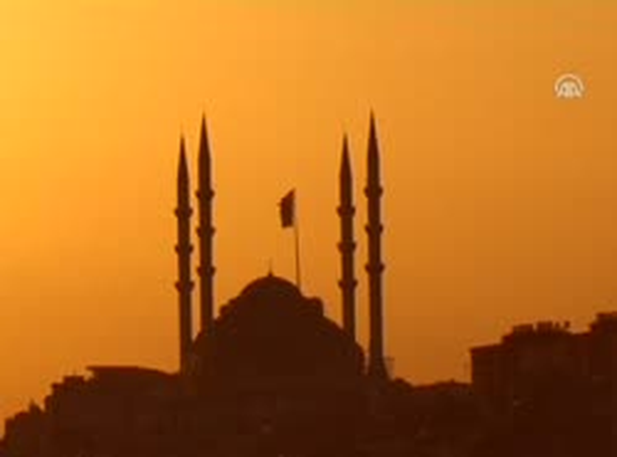 Hat Sanatıyla Büyülüyor