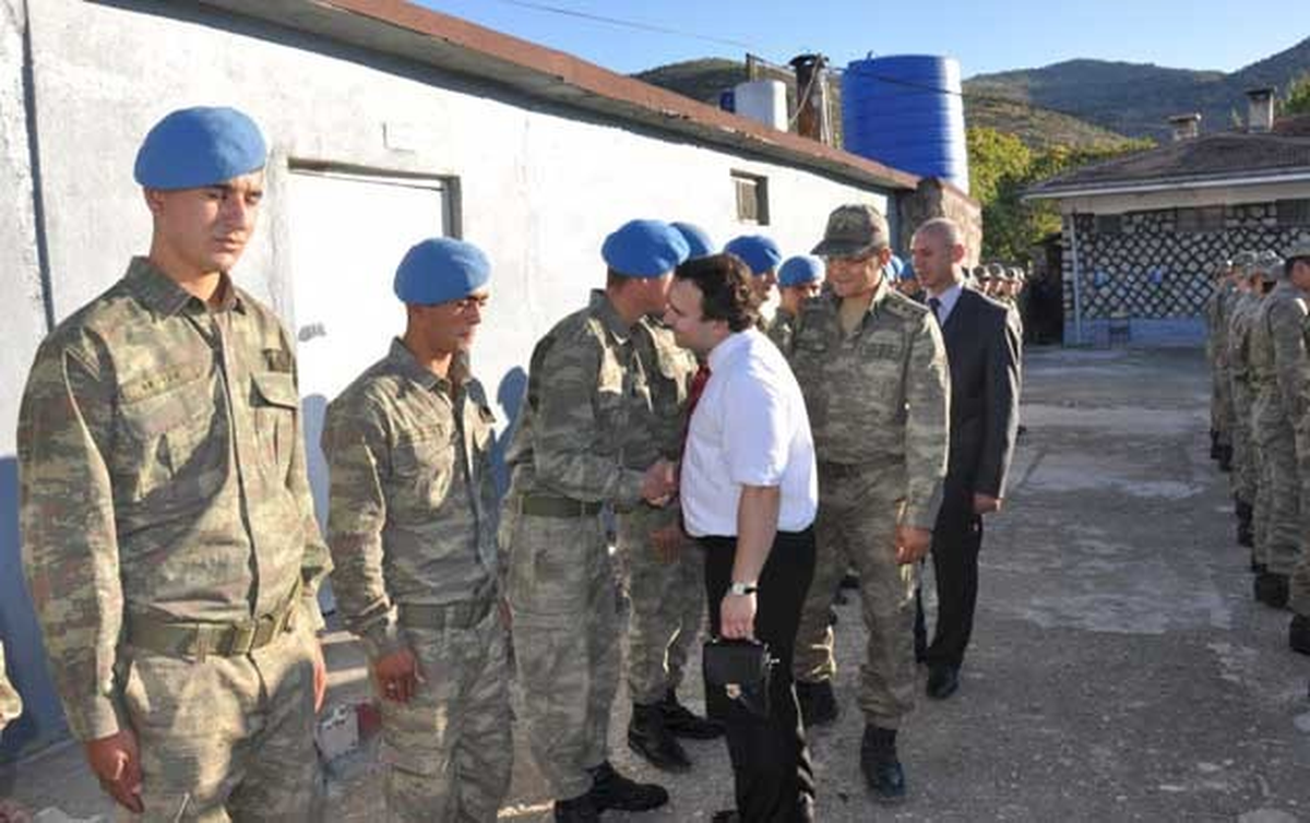 Kaymakam Jandarma Karakolunu Ziyaret Etti