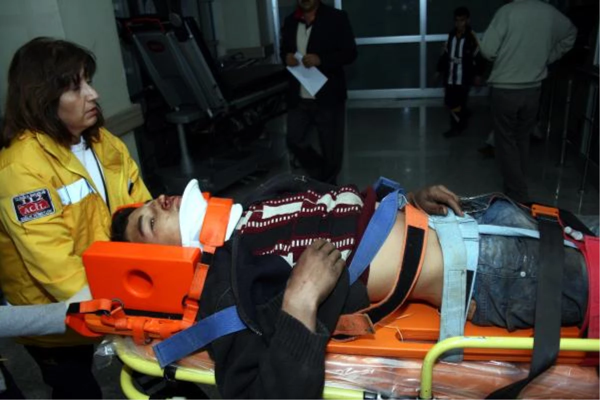 Kayseri\'de Trafik Kazası : 2 Ölü 2 Yaralı