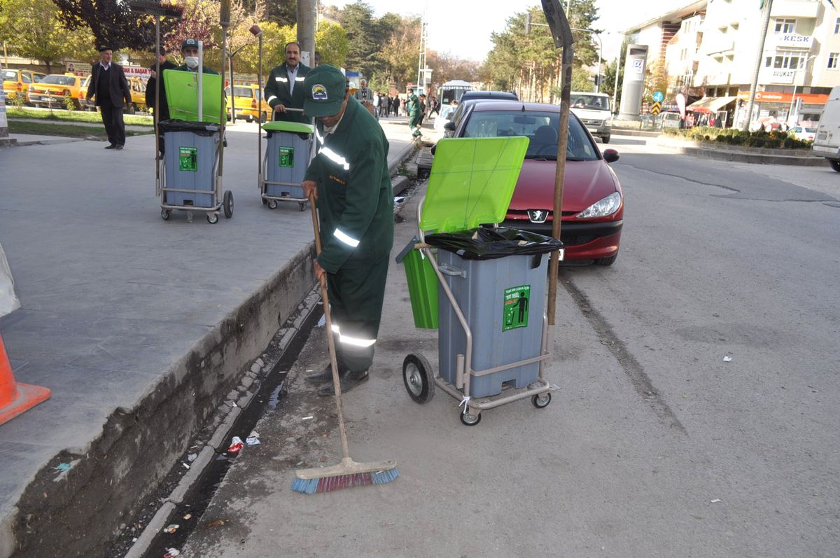 Tatvan Belediyesi\'nden Temzilik Timi