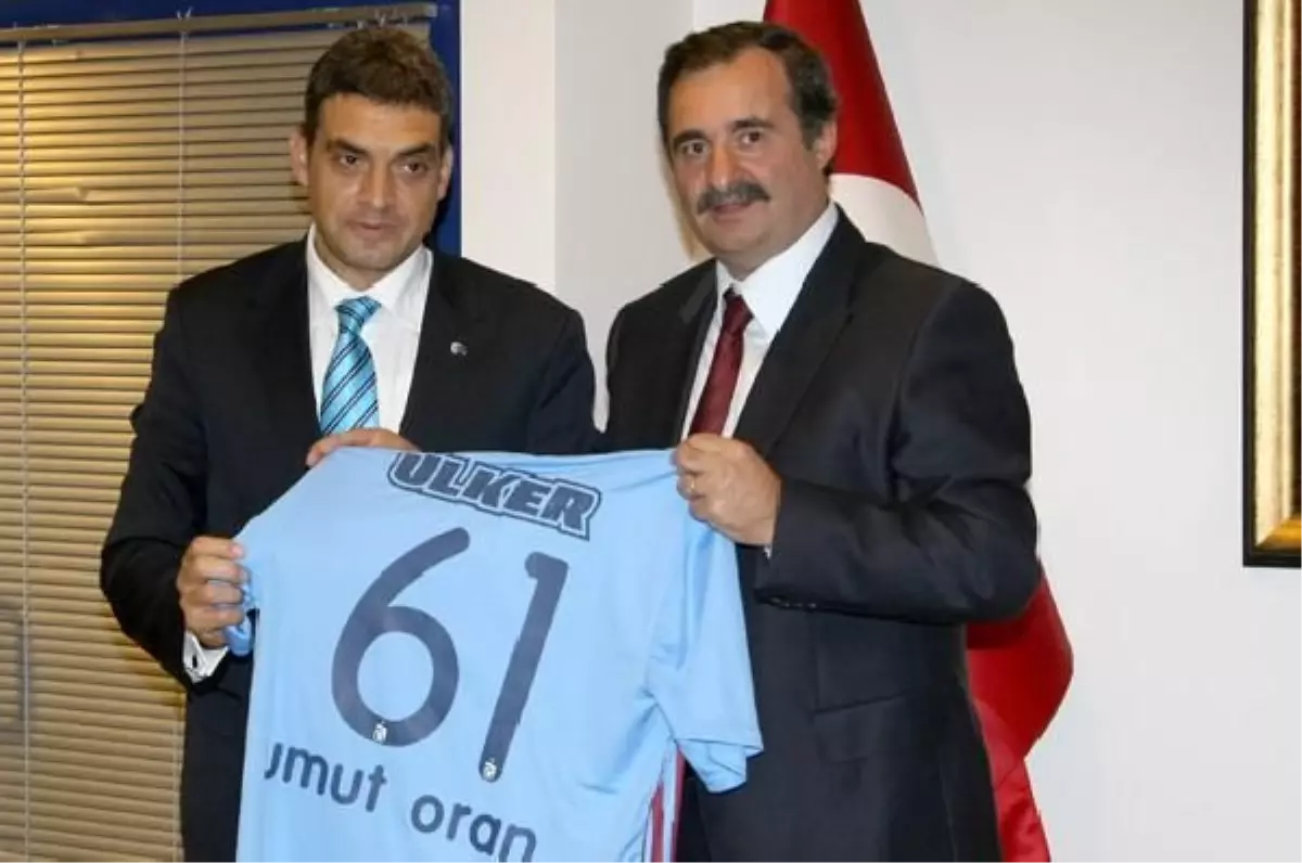 Trabzonspor\'da "Chp Ziyareti" Gerginliği