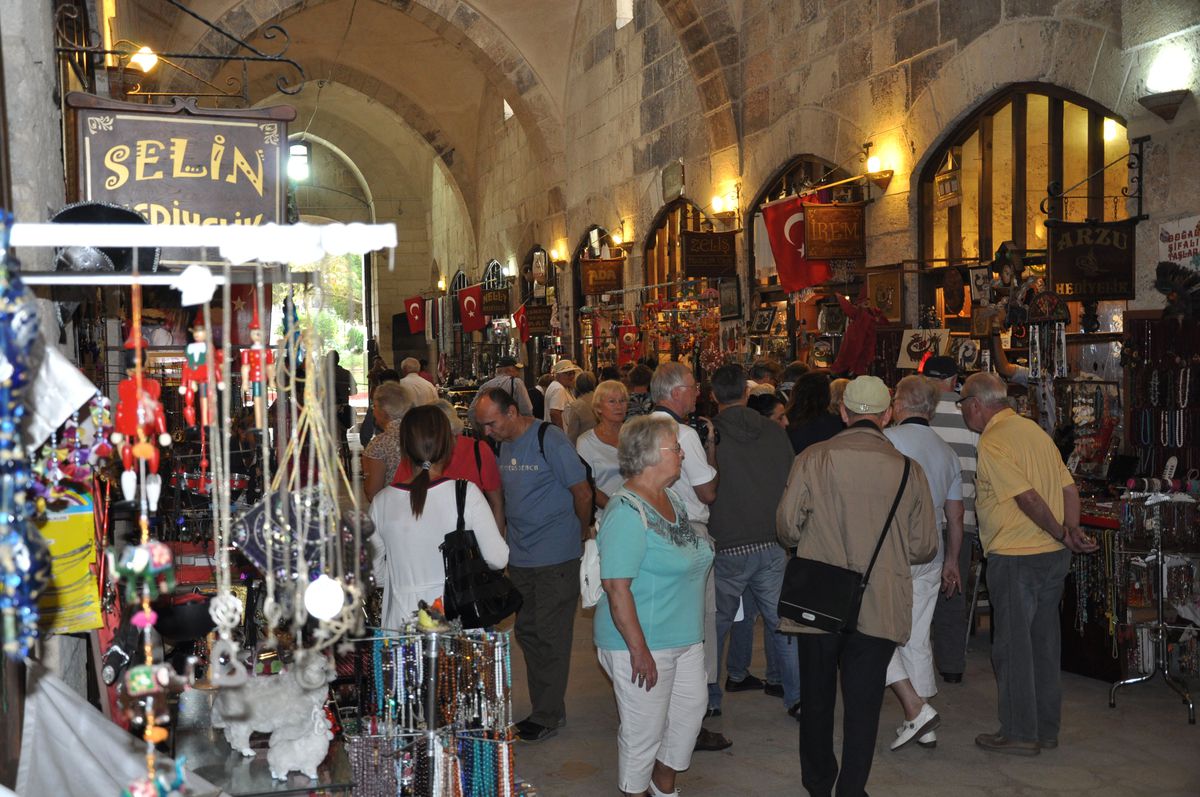 Alman Turistler Tarsus\'a Hayran Kaldı