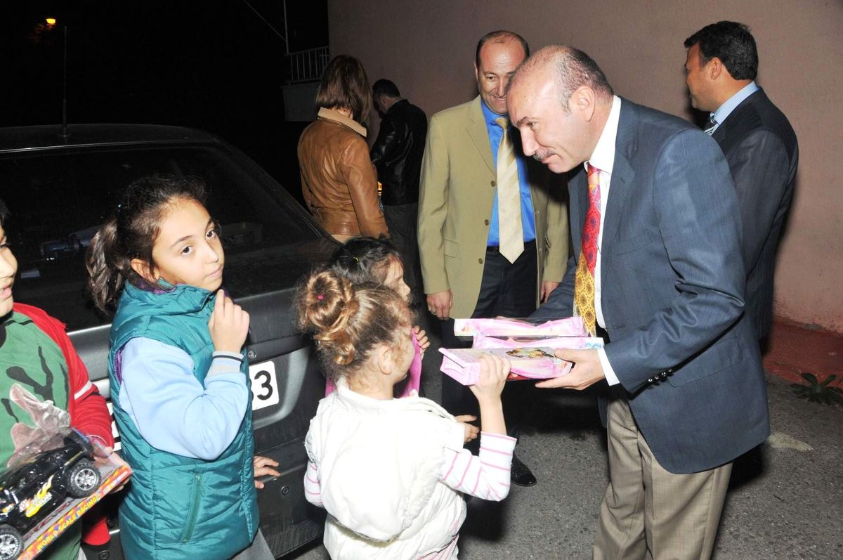 Aynı Anda 49 Çardakta Buluştular