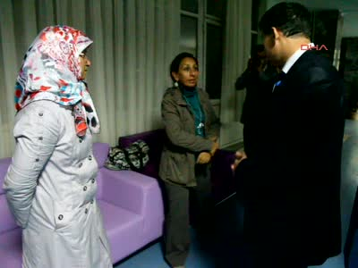 Okulda Başına Mermer Düşen Öğrenci Ağır Yaralandı