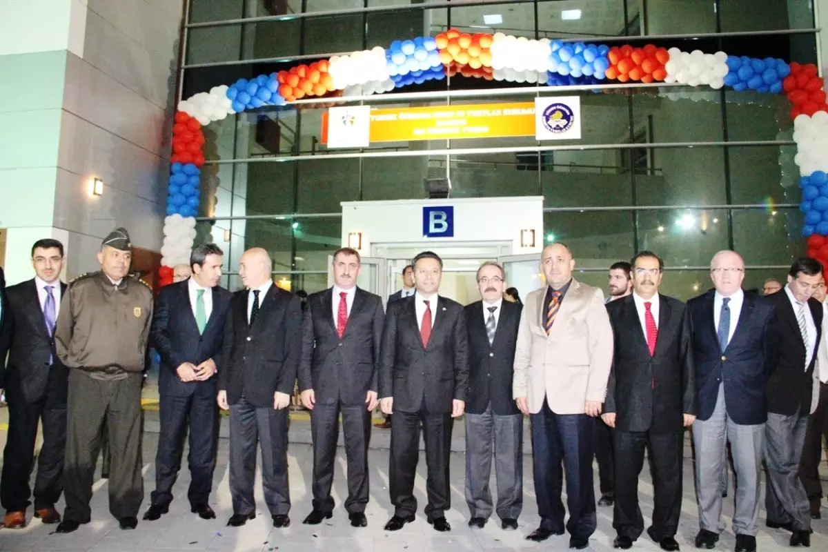 Başbakan, Kız Yurdunu Telekonferansla Açtı