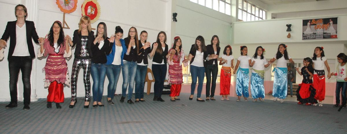 Bulgar Grup, Demrelileri Coşturdu.