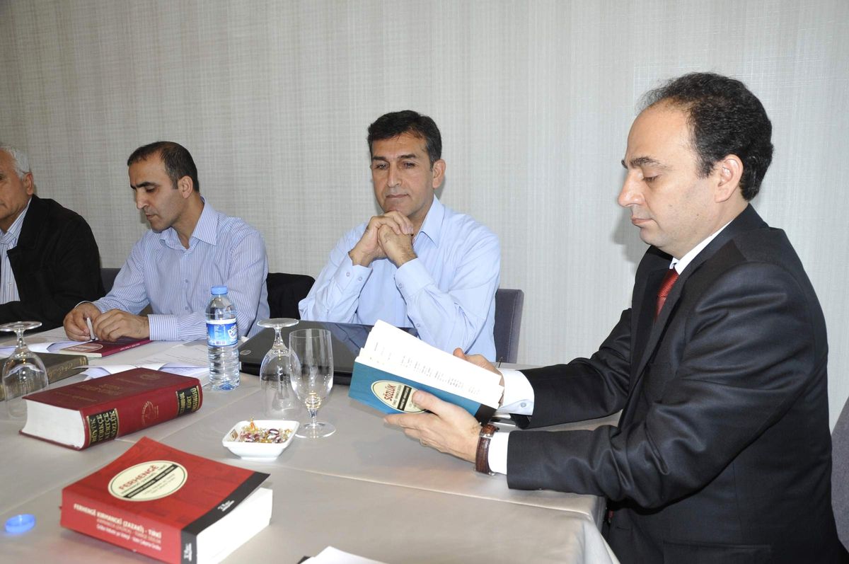 Diyarbakır Büyükşehir Belediye Başkanı Baydemir\'den "Dil" Yorumu