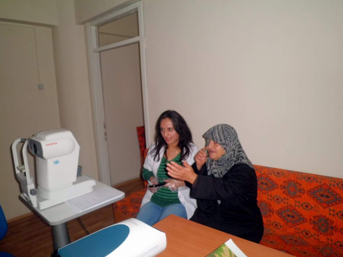 Eskişehir\'de 2 Ayda 2 Bin Kişiye Ücretsiz Göz Taraması