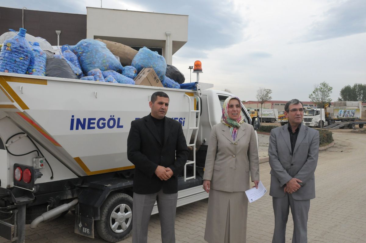 İnegöl Belediyesi\'nden 15 Günde 3 Tekerlekli Sandalye