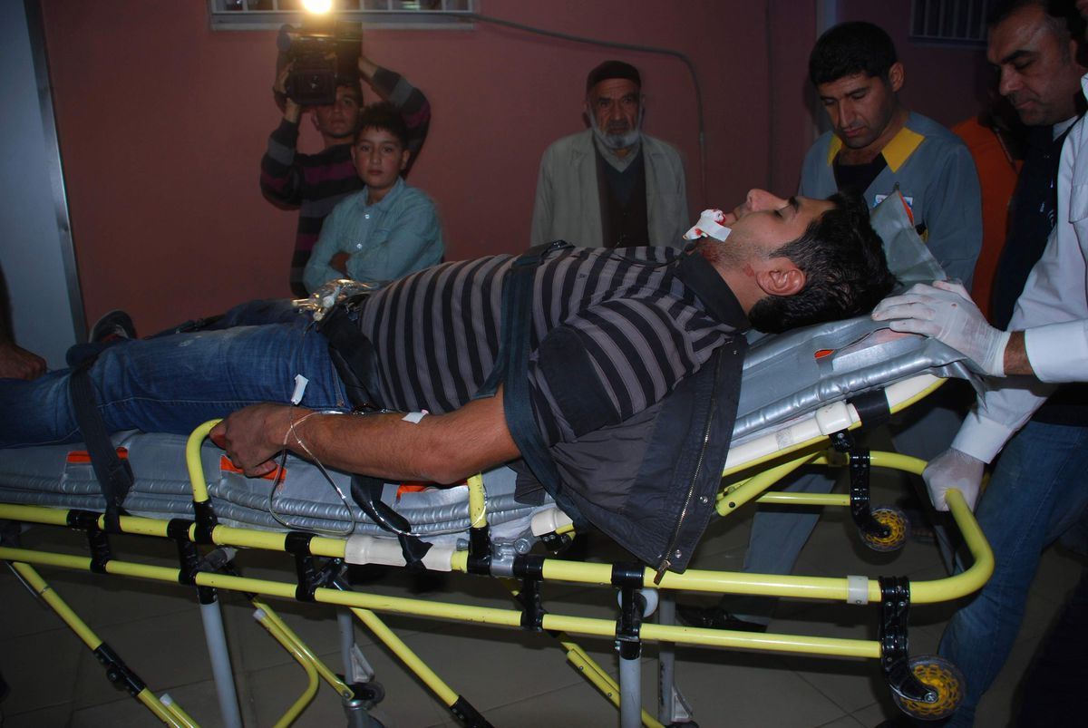 Motosiklet ile Traktör Çarpıştı: 1 Yaralı