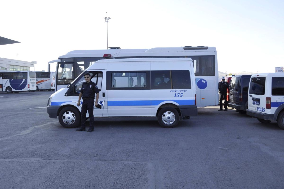 Polis Terminalde Uygulama Yaptı
