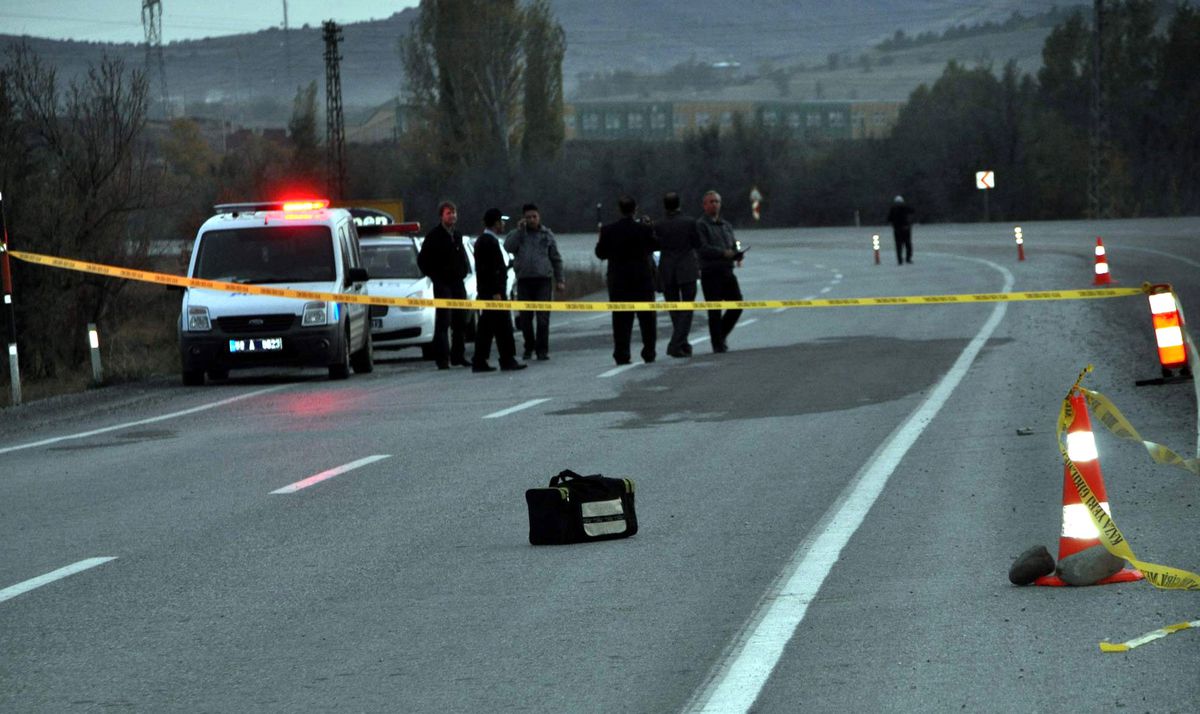 Şüpheli Çantadan Öğrenci Eşyaları Çıktı