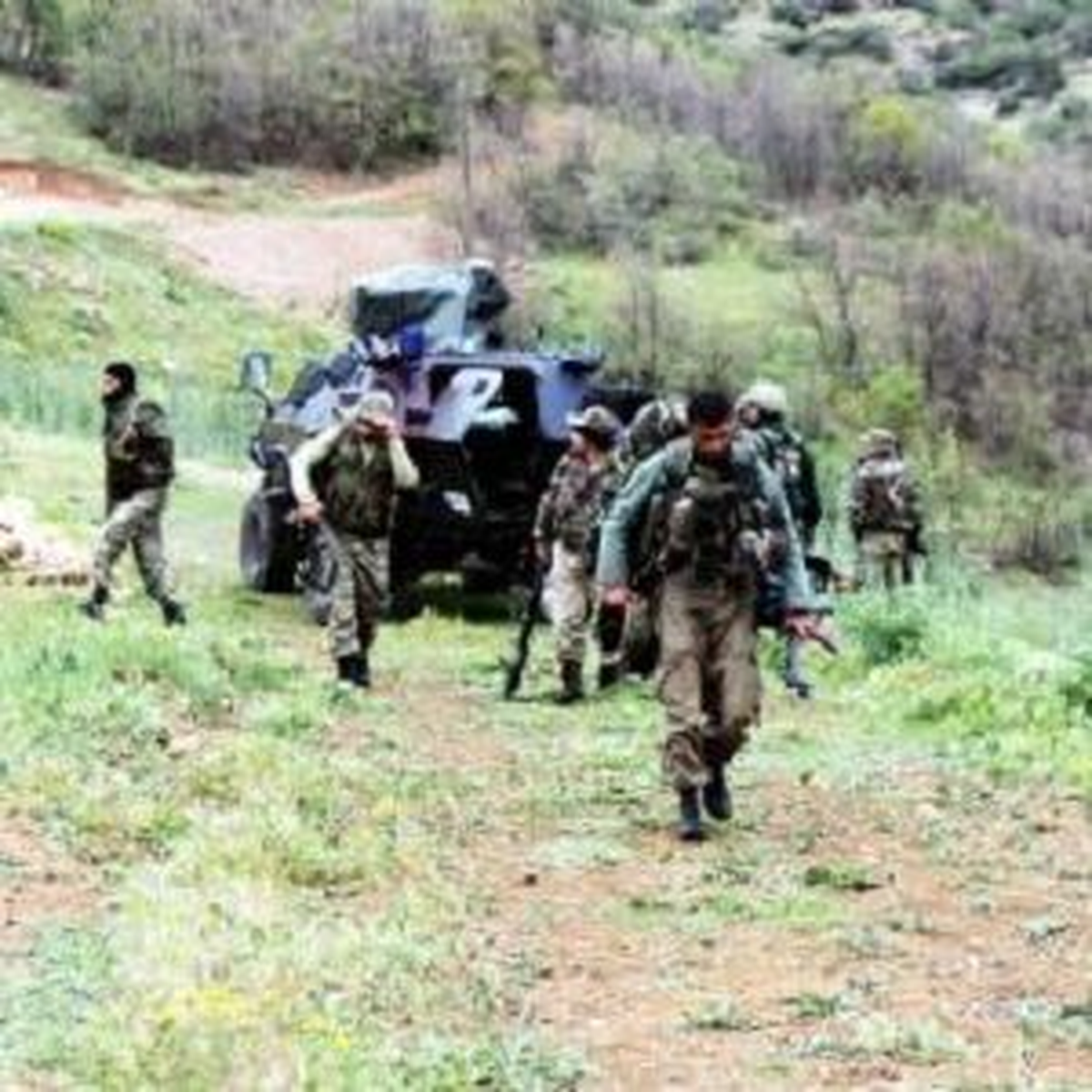 1 Şehit, 5 Asker Yaralı