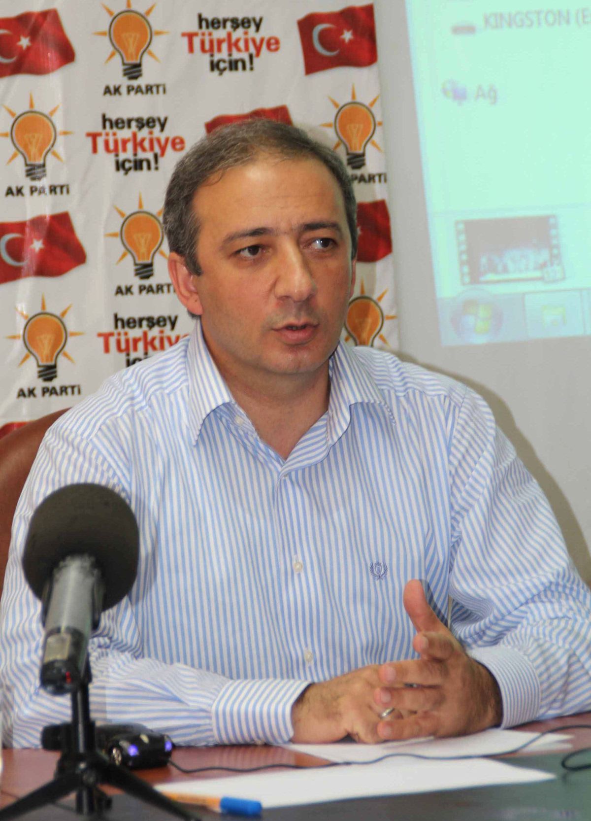 AK Parti İlçe Başkanından CHP\'li Üyeye Yönelik İddia