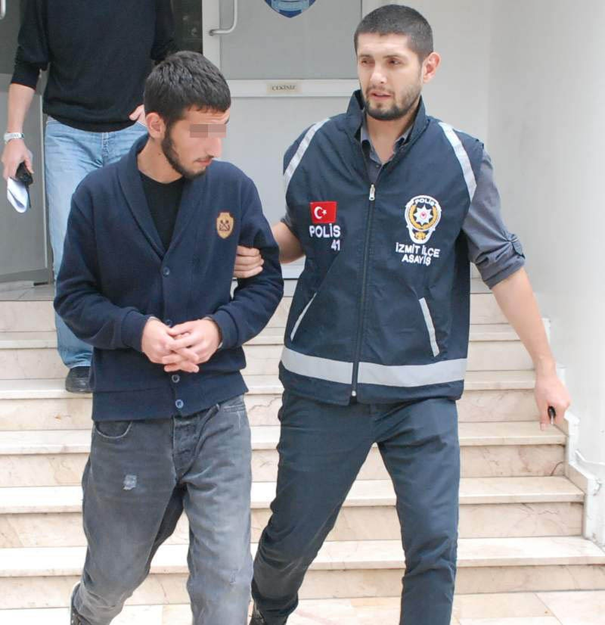 Arkadaşlarının Parasını Çaldı