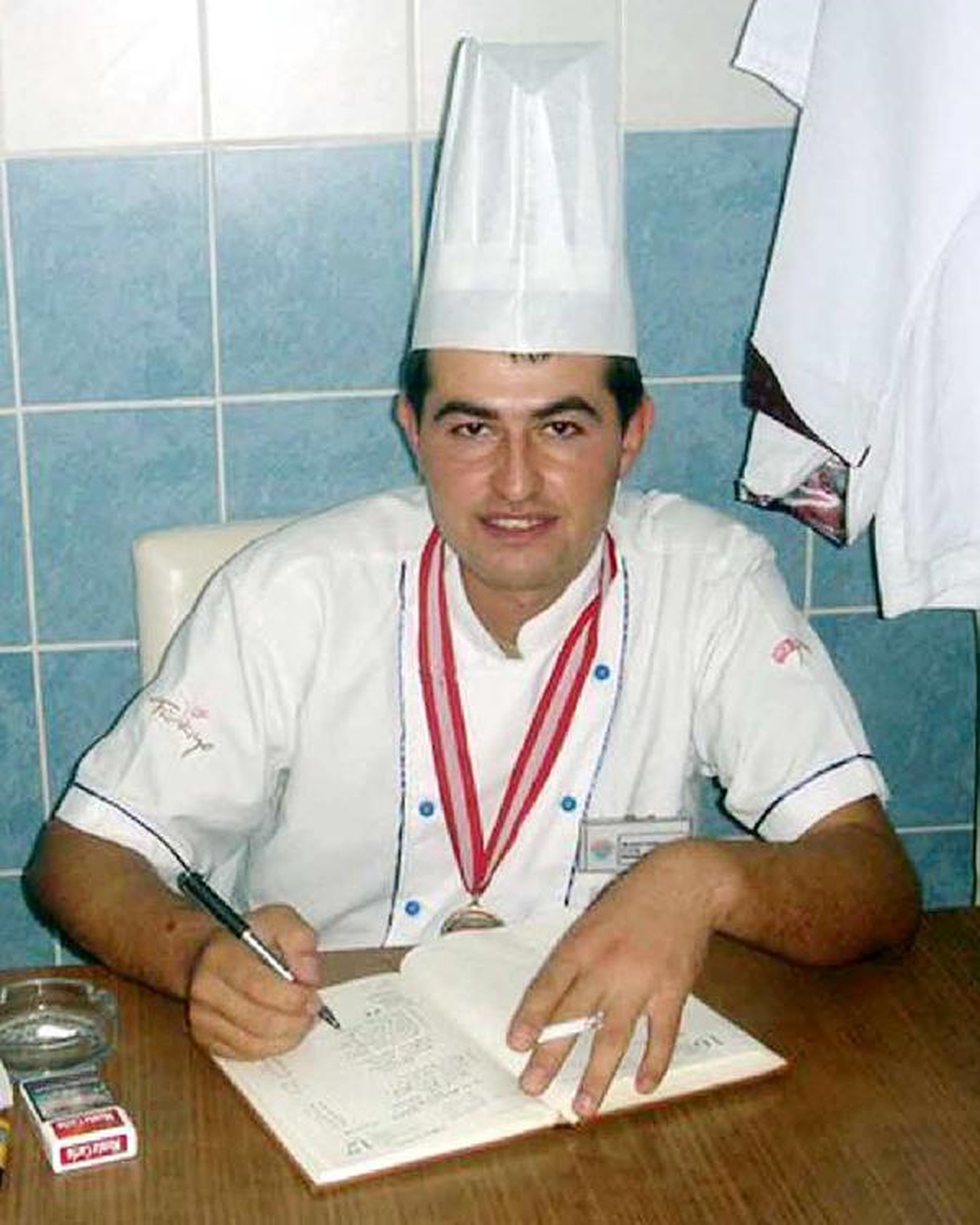 Askerden Yeni Gelen Aşçı Genç, Tüfekle İntihar Etti