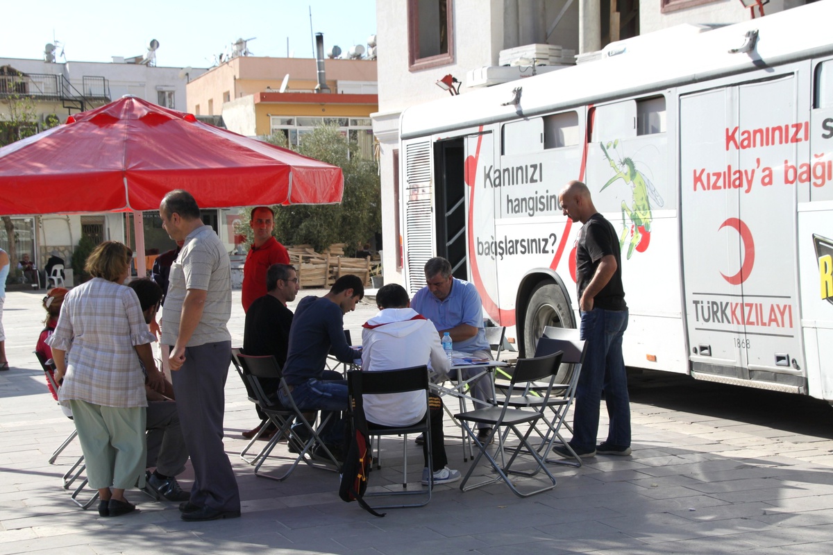 Didim\'de Kan Bağışı Kampanyası Kasım Ayında da Sürdürüldü