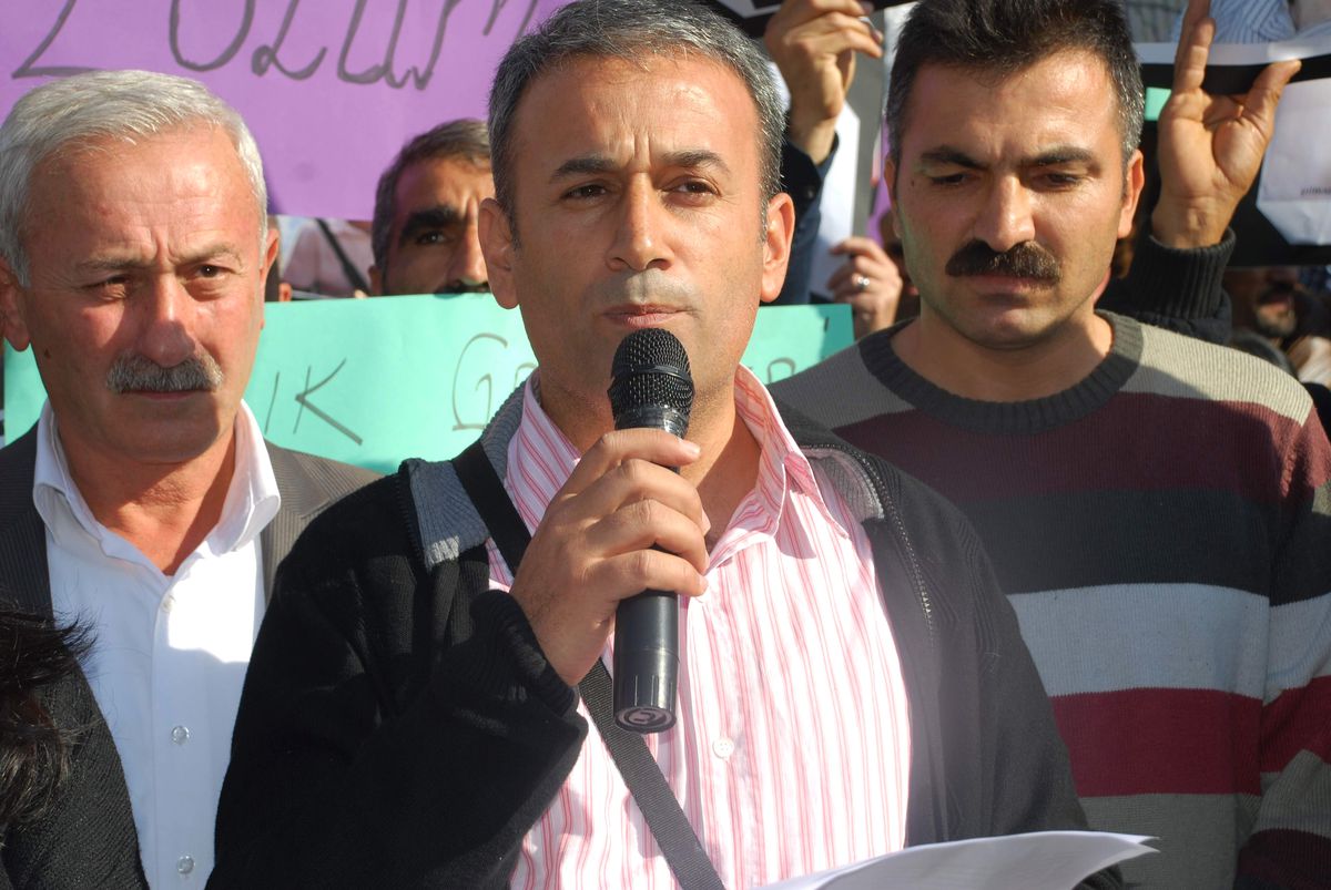 Eğitim-Sen\'den Açlık Grevine Destek Eylemi