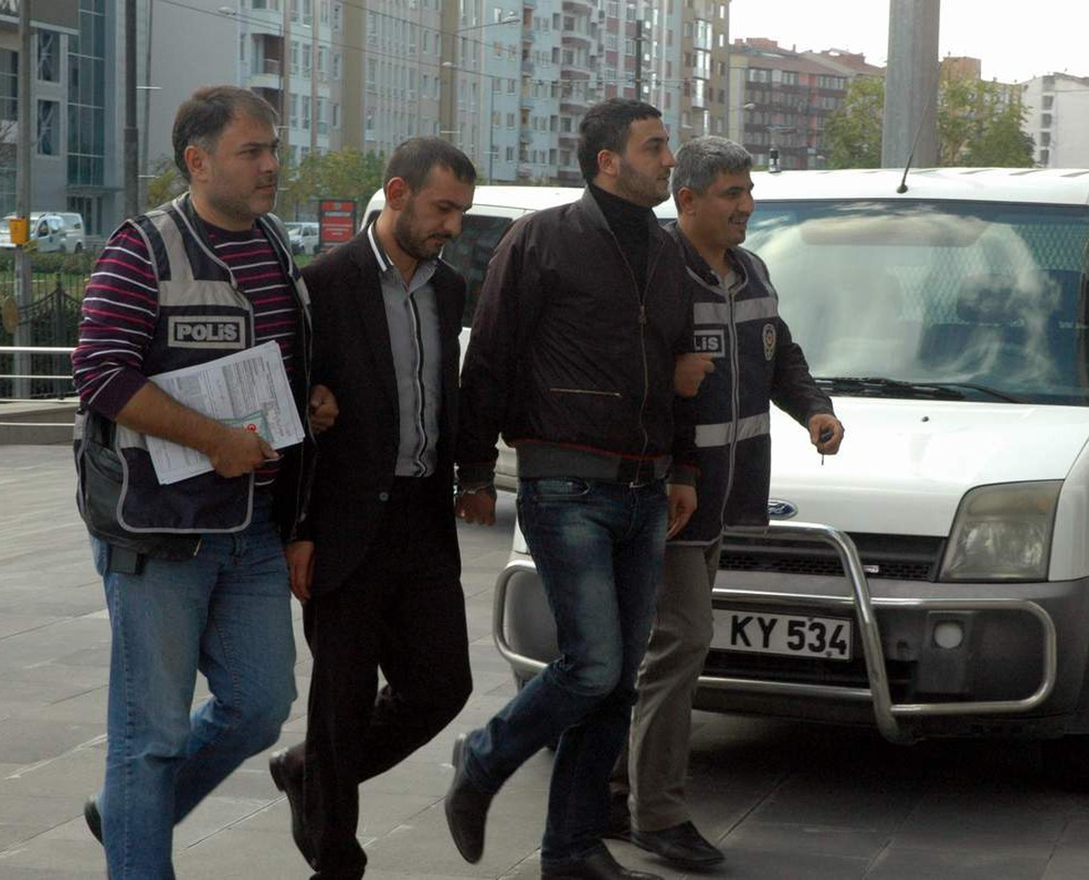 Eskişehir\'deki Silahlı Kavganın Şüphelileri Yakalandı