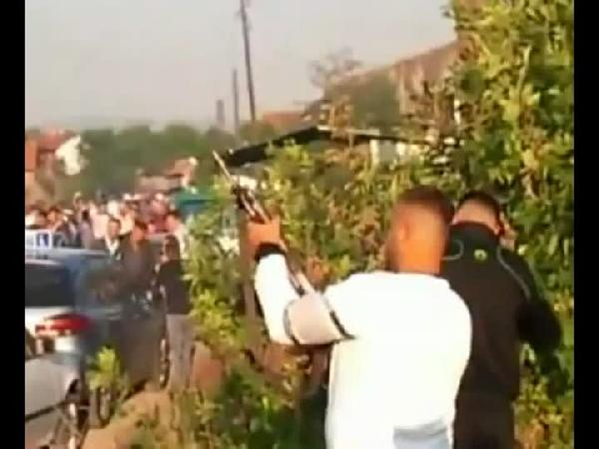 Kosova\'da Silahlı Kurban Bayramı Kutlaması Tepkısı