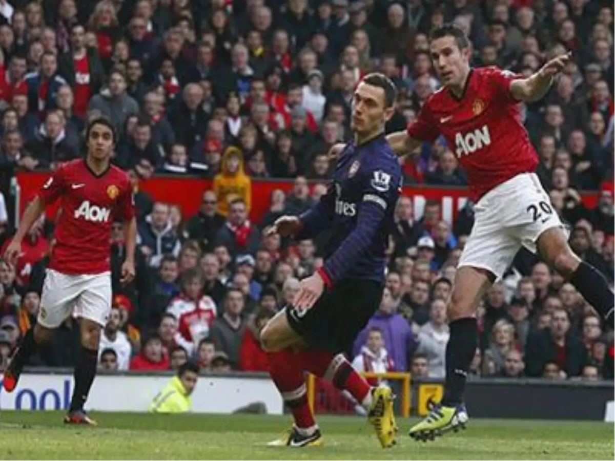 Manchester United, Sahasında Arsenal\'ı 2-1 Yendi