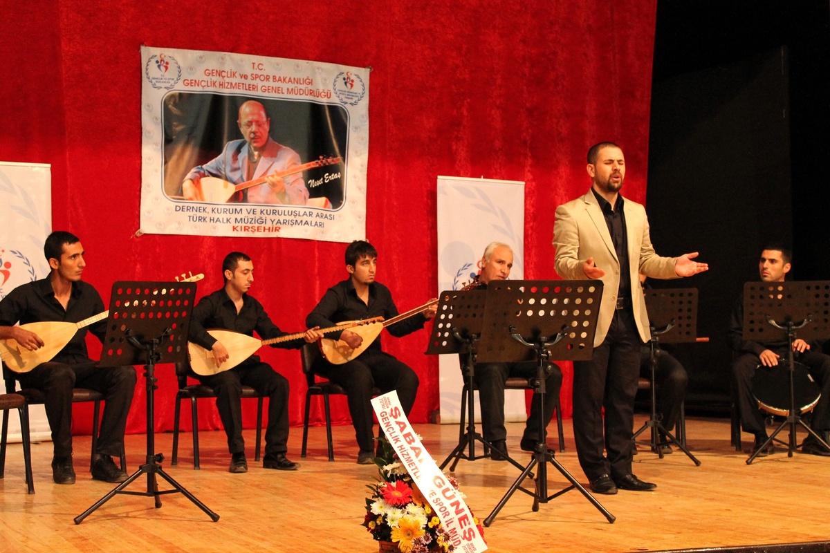 Türk Halk Müziği Toplu İcra Yarışmaları Yapıldı