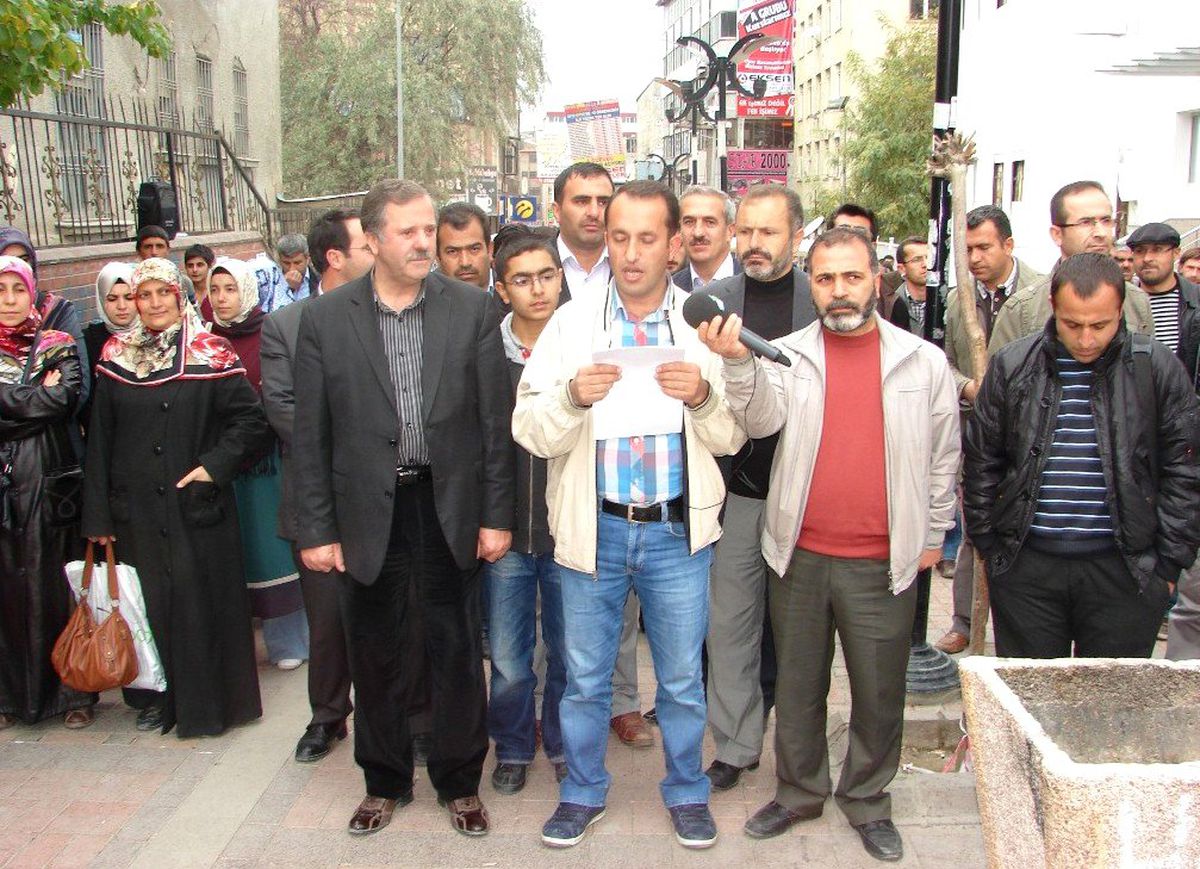 Vahöp\'ten Açlık Grevlerinin Çözüme Kavuşturulması Talebi