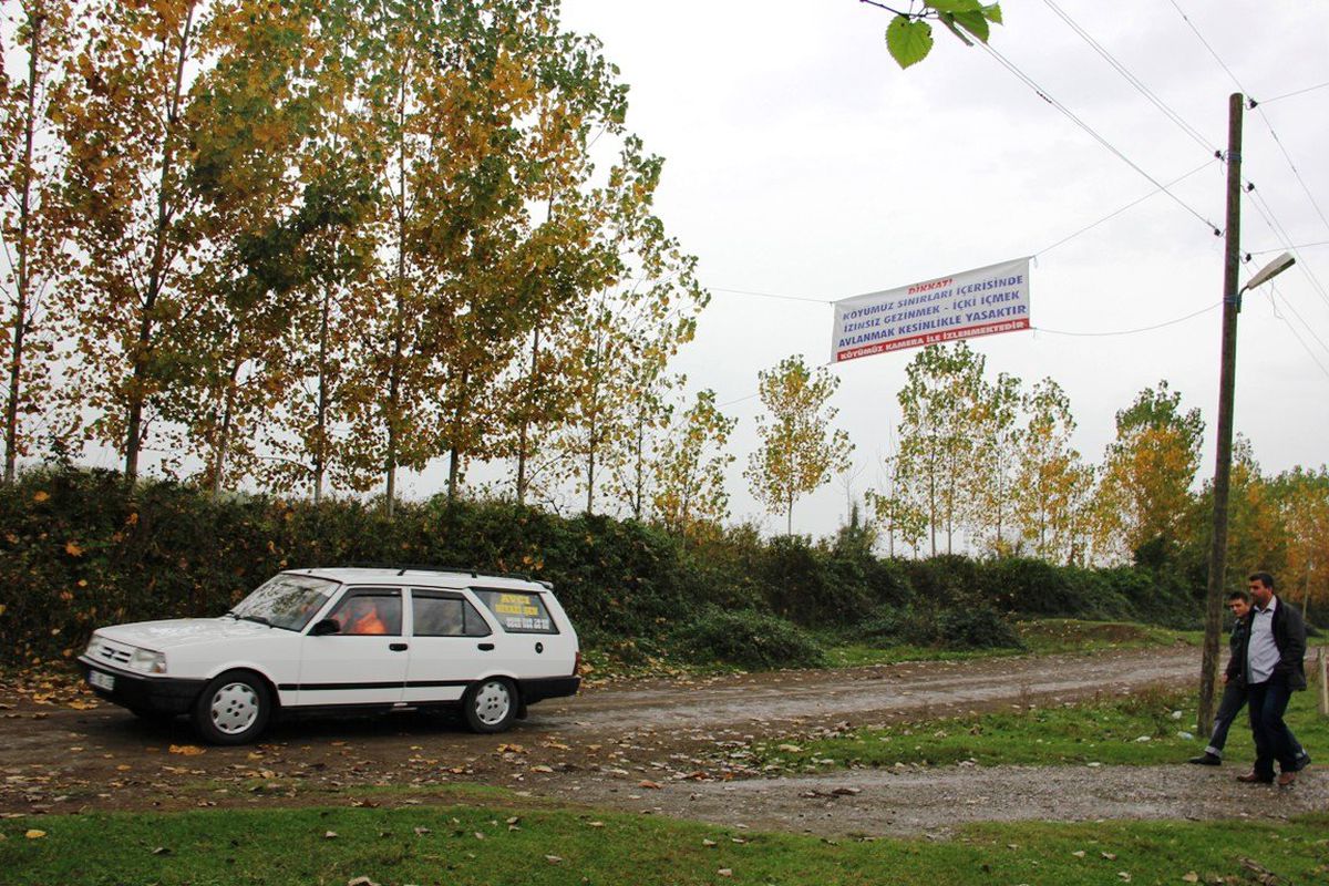 Köylünün Pankartlı Fuhuş İsyanı