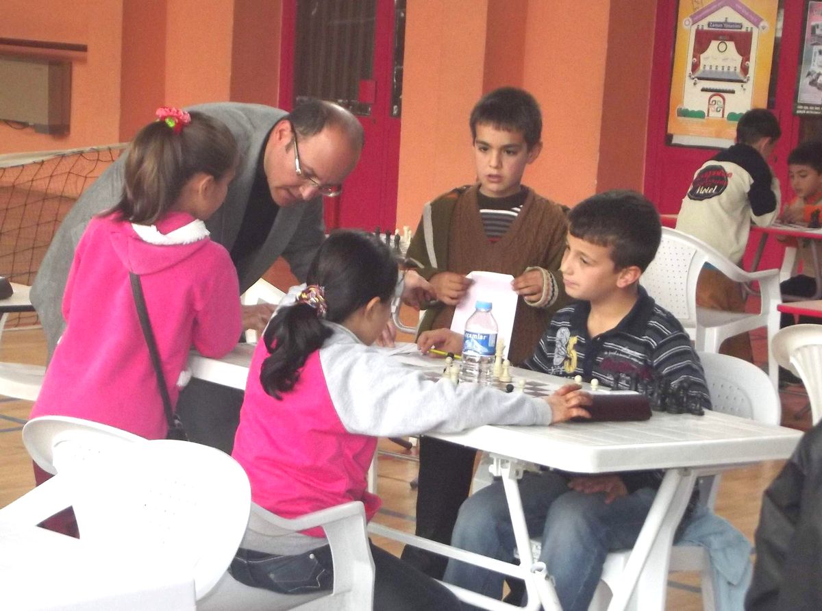 Yozgat\'ta Okullar Arası Satranç Turnuvası Başladı