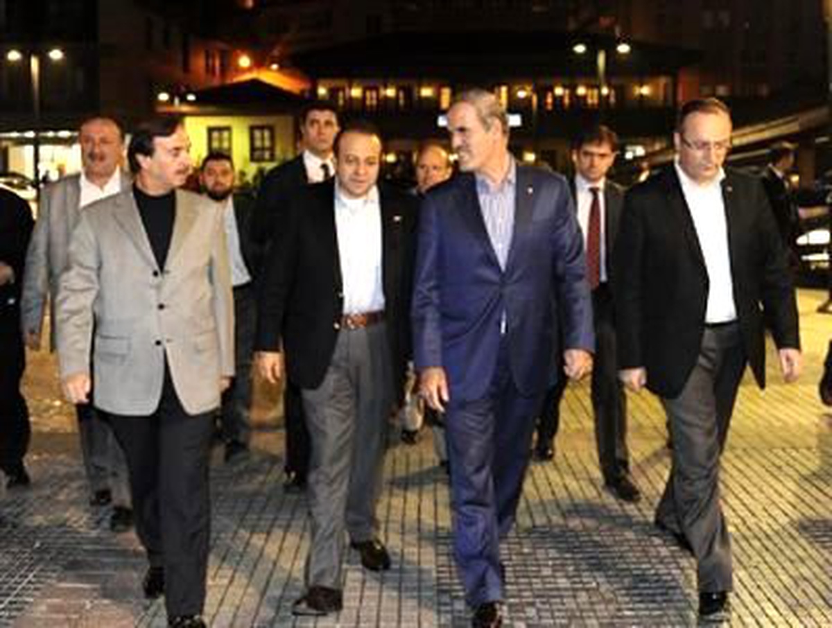 Egemen Bağış Kayınvalidesinin Mevlidine Katıldı